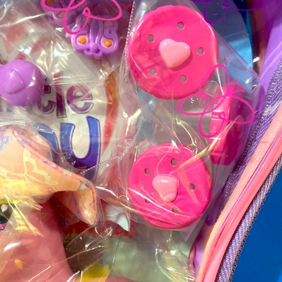 MY LITTLE PONY G3 VTG 2004 BUTTERFLY SURPRISE WITH AVALONIA PONY PLAYET COMPLETE - Picture 8 of 16